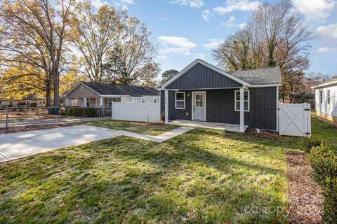 429 Dare Drive, Charlotte, NC 28206