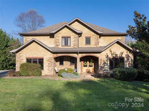 3 Willowside Court, Fairview, NC 28730