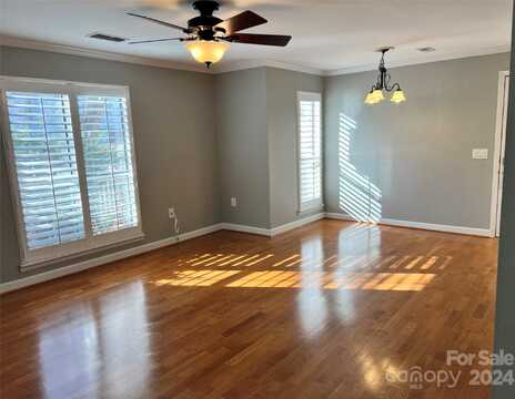 2518 Cranbrook Lane, Charlotte, NC 28207