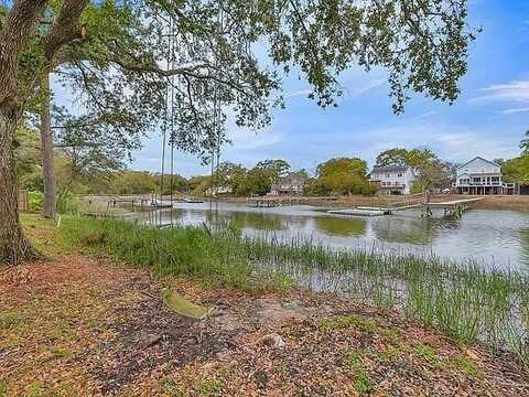 764 Creekside Drive, Charleston, SC 29412