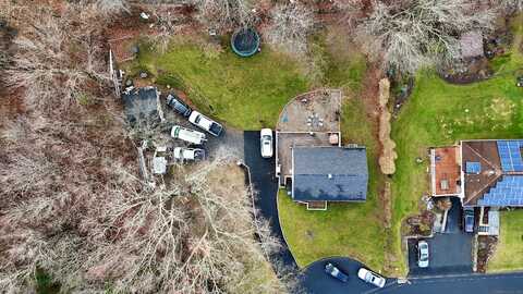 25 Henso Drive, Danbury, CT 06811