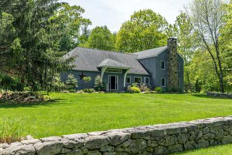 28 Headquarters Road, Litchfield, CT 06759