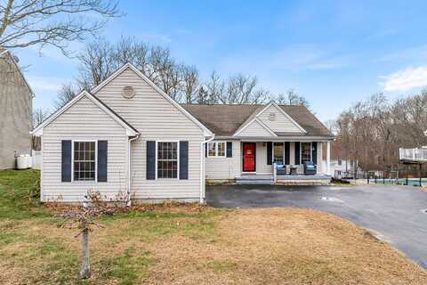 29 Whittaker Lane, Groton, CT 06340