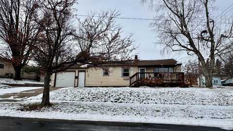 102 S 8TH AVENUE, Wausau, WI 54401