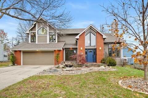 9611 Alpine Drive, Urbandale, IA 50322