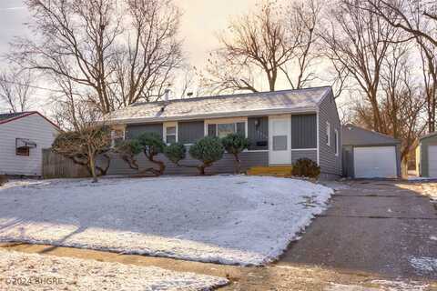 2746 Holcomb Avenue, Des Moines, IA 50310