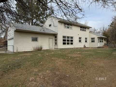 414 S Prairie Ave, Miles City, MT 59301