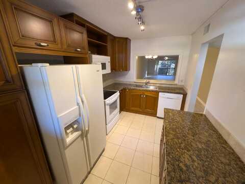 2895 SW 22nd Avenue 2050, Delray Beach, FL 33445