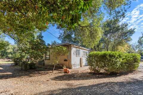 18350 Sierra Drive, Sonoma, CA 95476