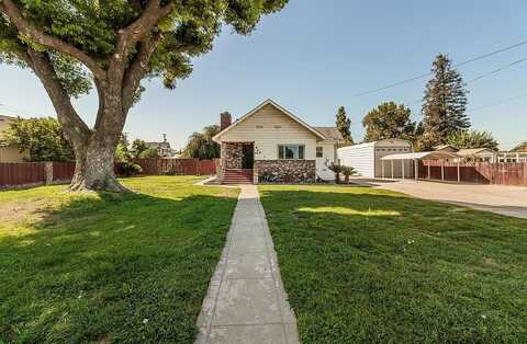 948 Kern Street, Kingsburg, CA 93631