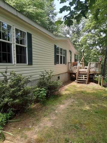 6 Armour Rd, Whittier, NC 28789