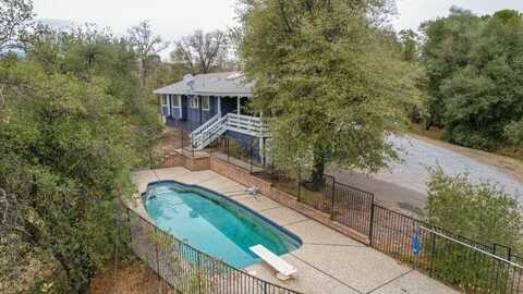 8781 SIMMONS RD, REDDING, CA 96001