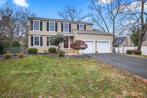 32 9th Street, Monroe, NJ 08831