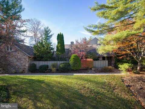 1270 ROUND HILL ROAD, BRYN MAWR, PA 19010