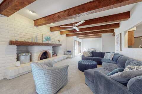 3001 COLONNADE Court NW, Albuquerque, NM 87107