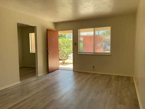 1431 Girard Boulevard NE, Albuquerque, NM 87106