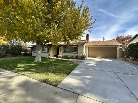 41852 Shain Lane, Quartz Hill, CA 93536