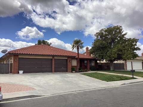 2720 Secure Place, Lancaster, CA 93536