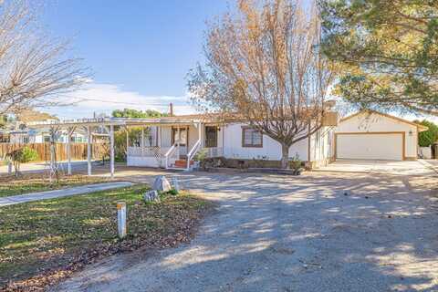 5798 Jackson Avenue, Rosamond, CA 93560