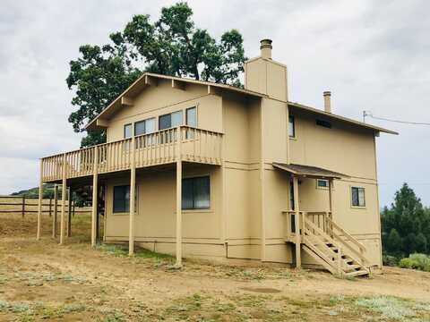 24440 Jacaranda Drive, Tehachapi, CA 93561