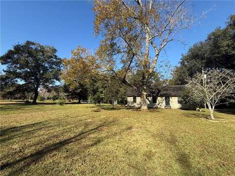 13210 Holly Court, Grand Bay, AL 36541