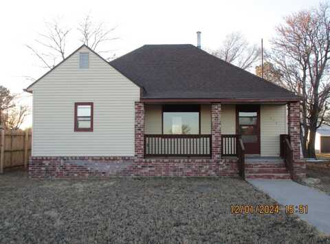 1504 Syracuse Ave, Goodland, KS 67735