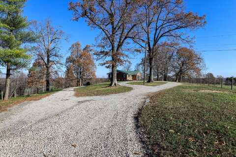 579 Cemetery Rd, Big Clifty, KY 42712