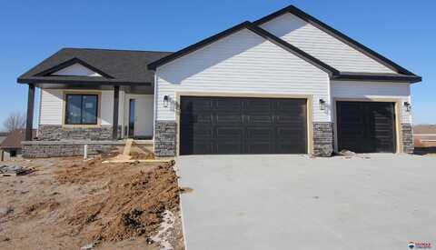 537 Woodsage Road, Seward, NE 68434