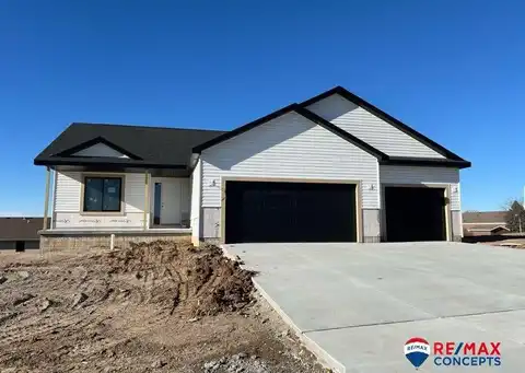 537 Woodsage Road, Seward, NE 68434