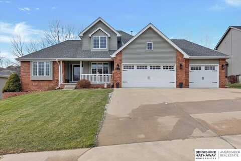 915 Pheasant Circle, Blair, NE 68008