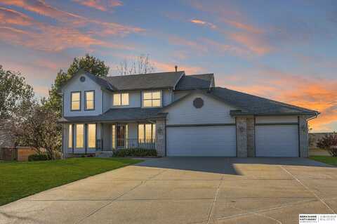652 Caribou Circle, Papillion, NE 68046