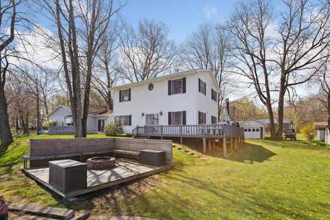 9050 Virginia Avenue, Mecosta, MI 49332