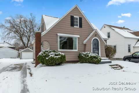 127 W 21st Street, Holland, MI 49423