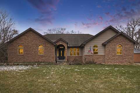 2937 Heeney Road, Stockbridge, MI 49285