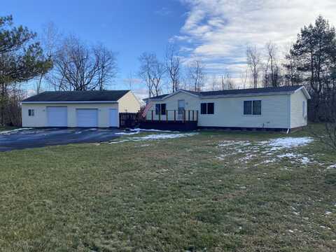 5700 E Howard City-Edmore Road, Vestaburg, MI 48891