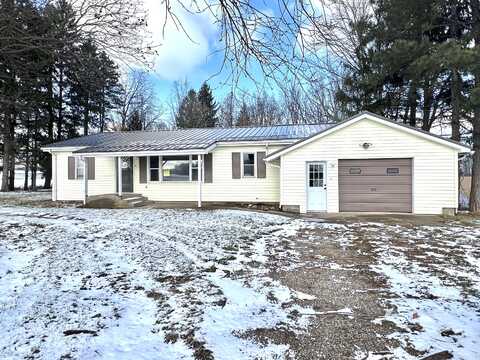 124 E Central Road, Coldwater, MI 49036