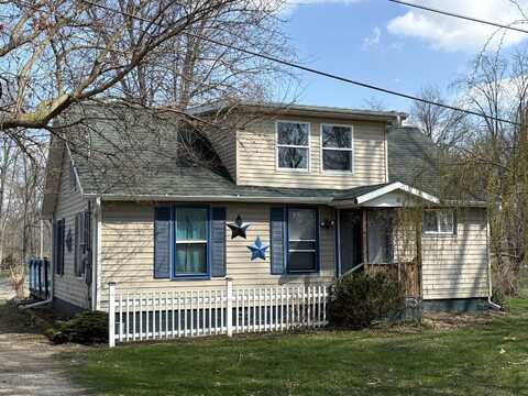 53075 M 51 N, Dowagiac, MI 49047