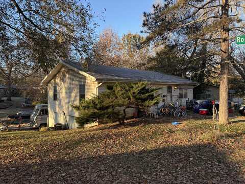 2856 E Madison Street, Springfield, MO 65802