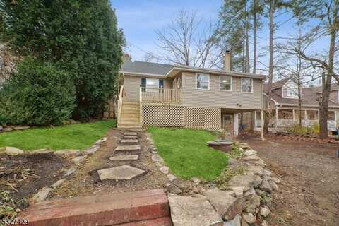 6 Wabash Trl, Hopatcong, NJ 07821