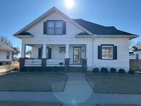 211 E 2nd, Ellinwood, KS 67526