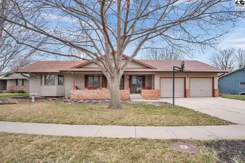 1409 Homestead Pl, McPherson, KS 67460