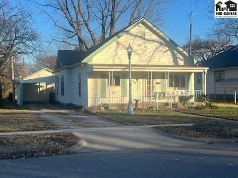 116 S 4th St, Sterling, KS 67579