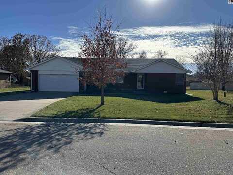 511 Evergreen Way, Sterling, KS 67579