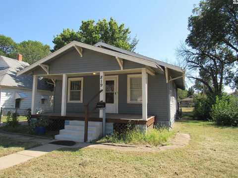 819 E 6th Ave, Hutchinson, KS 67501