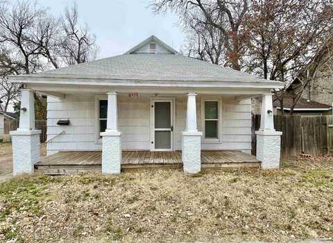 728 E 9th Ave, Hutchinson, KS 67501