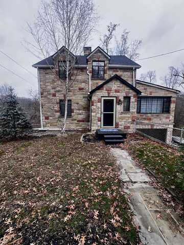 726 Amity Drive, Charleston, WV 25302