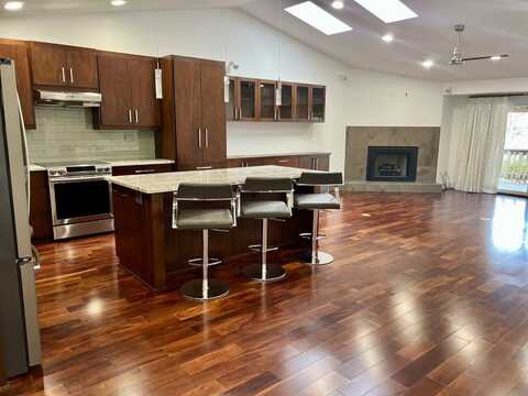 109 Dawn, Horseshoe Bay, TX 78657