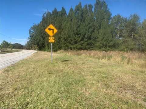 523 County Road 731, Venus, FL 33960