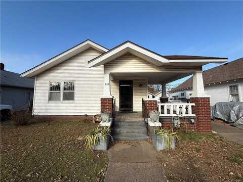 210 W Martin Street, Coffeyville, KS 67337