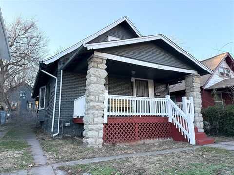 3310 College Avenue, Kansas City, MO 64128